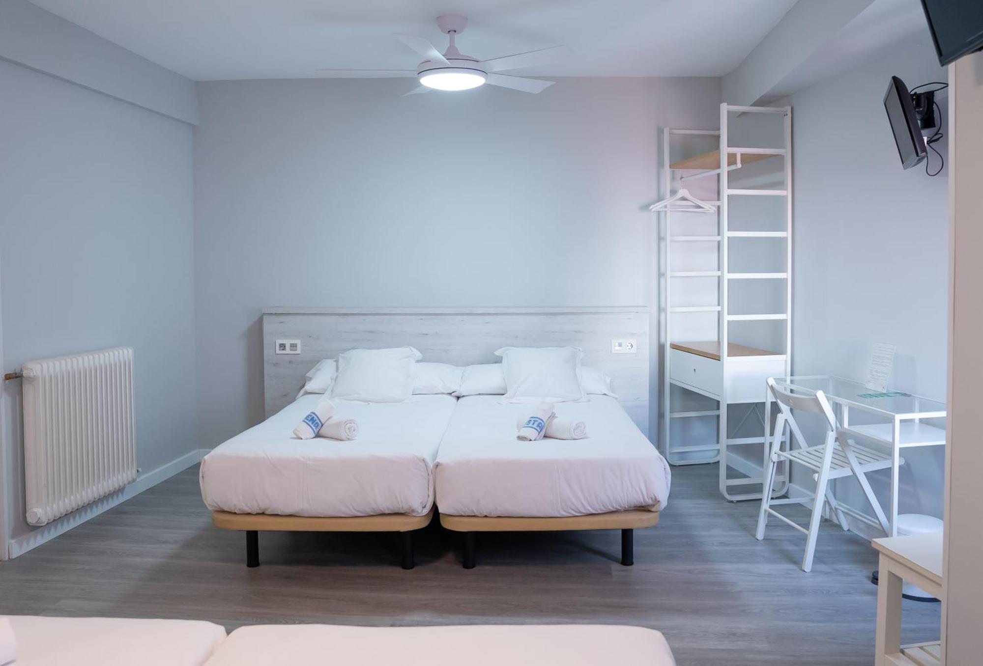 Hostal Viena โซรีอา ภายนอก รูปภาพ