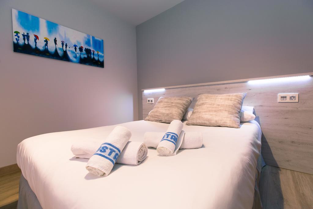Hostal Viena โซรีอา ภายนอก รูปภาพ