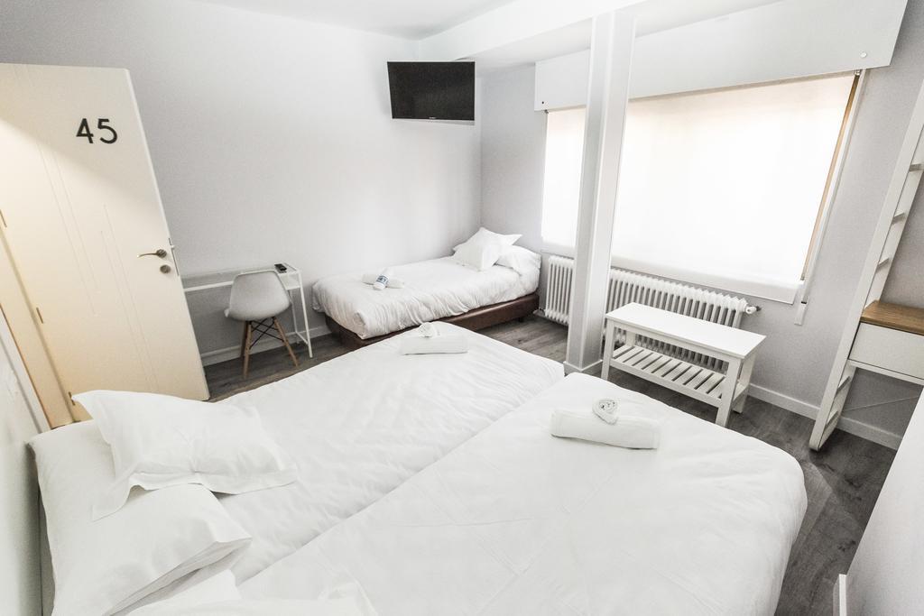 Hostal Viena โซรีอา ภายนอก รูปภาพ