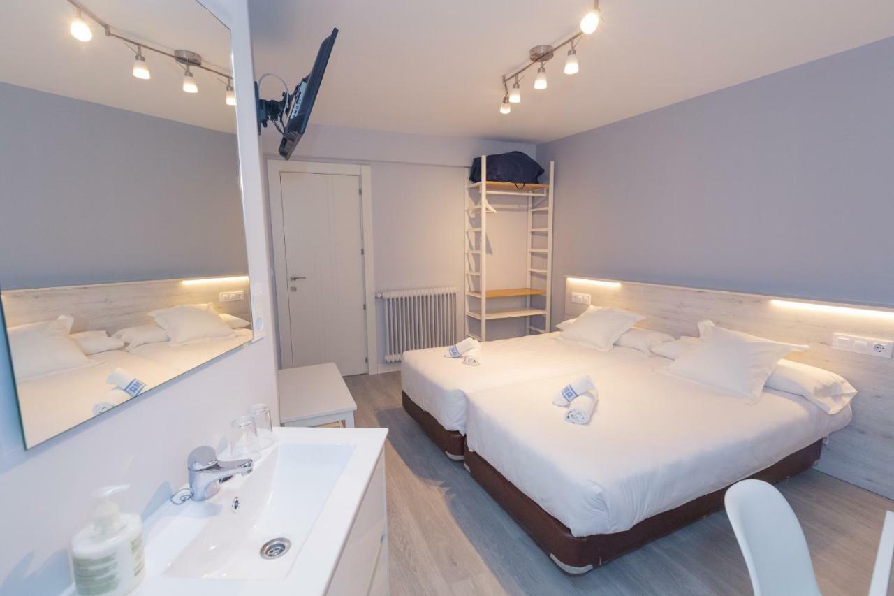 Hostal Viena โซรีอา ภายนอก รูปภาพ