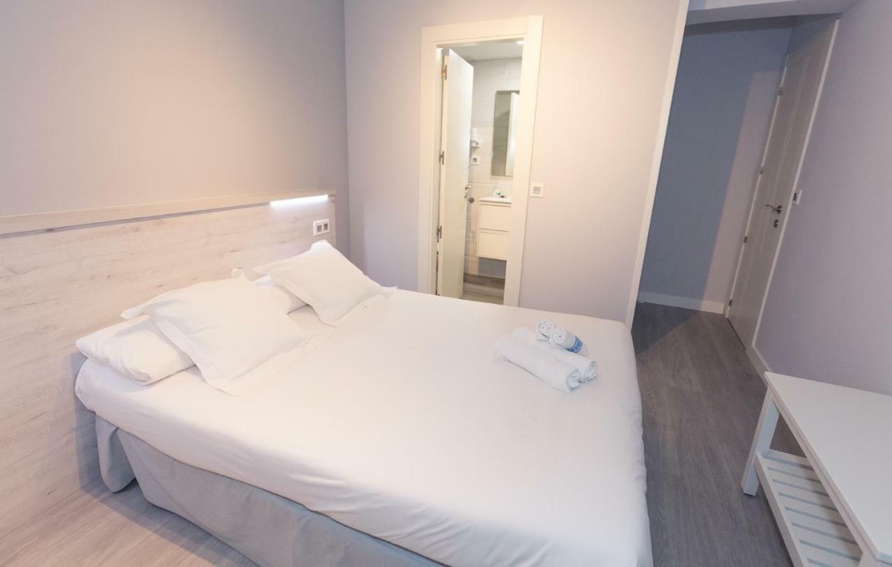 Hostal Viena โซรีอา ภายนอก รูปภาพ