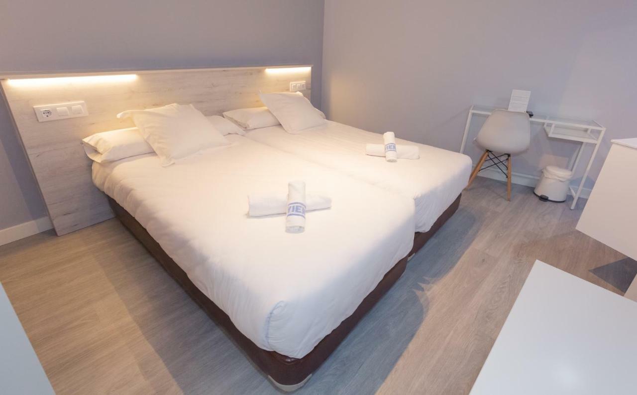 Hostal Viena โซรีอา ภายนอก รูปภาพ